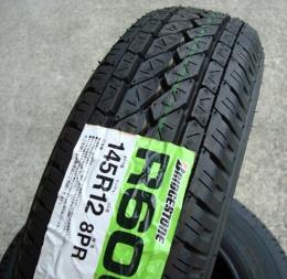 ����Ź�� �֥�¥��ȥ� R600 145R12 8PR 1��