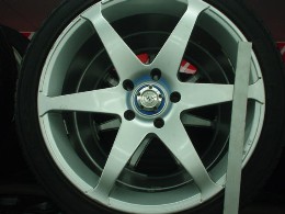 �ڵ���Ź�ۥ�����ۥ�����4�ܥ��å� �٥륵�� 7.5J-18 5H 225/40R18